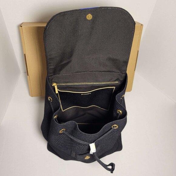 The Cinch Backpack in Black - Picture 2 of 6